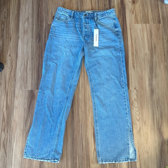 NWT Vigoss Straight Leg Light Wash Jeans, US 31 - Picture 1 of 5